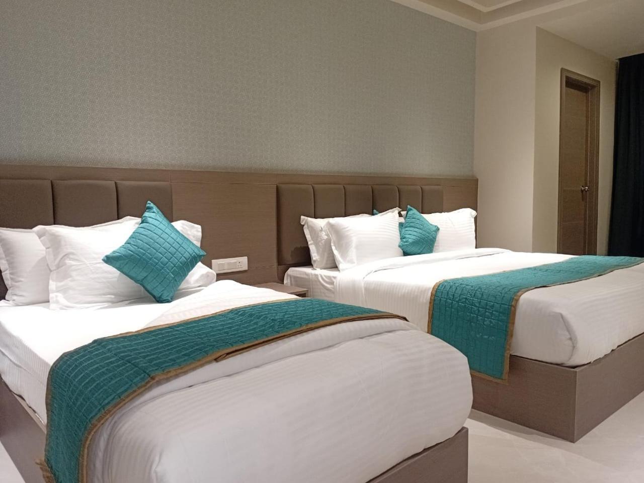 Hotel Shree Ji Inn Кишангарх Экстерьер фото