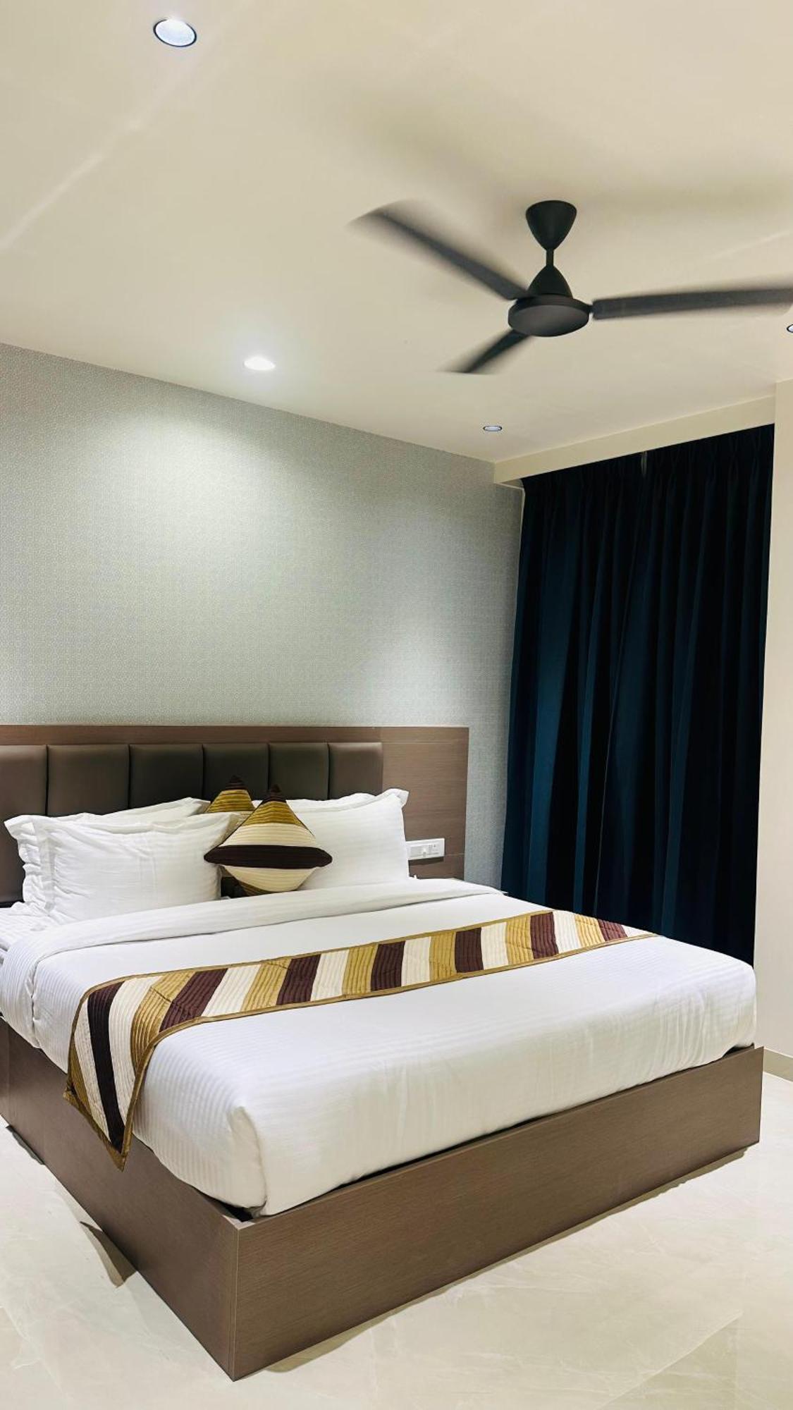 Hotel Shree Ji Inn Кишангарх Экстерьер фото