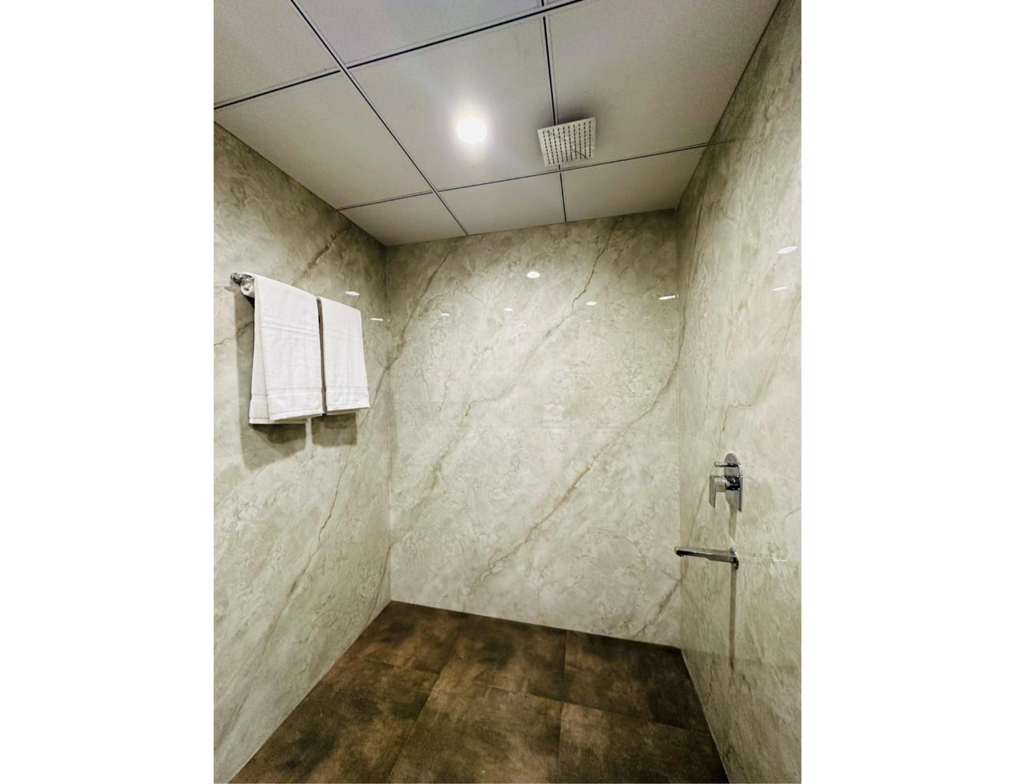 Hotel Shree Ji Inn Кишангарх Экстерьер фото