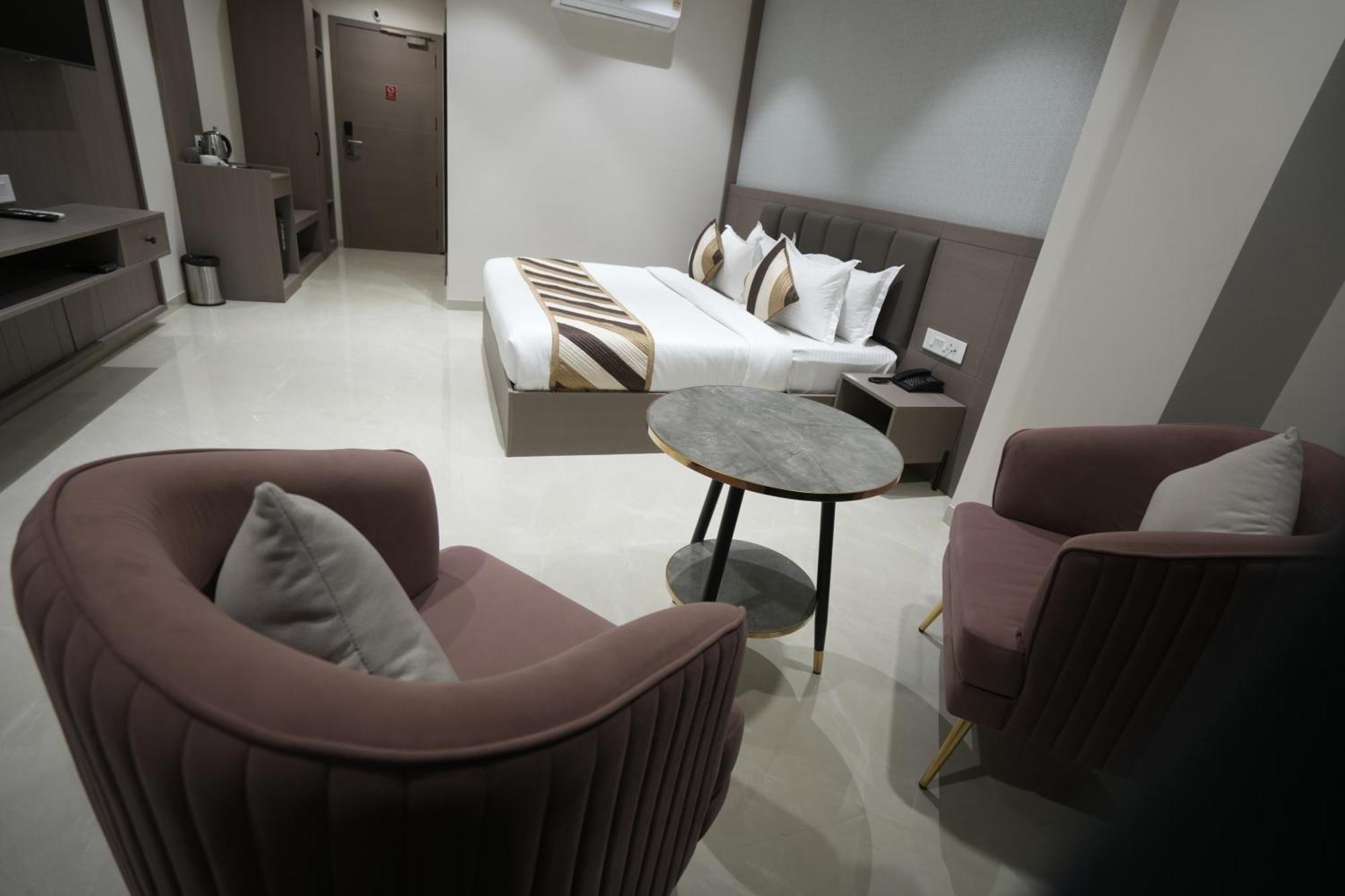 Hotel Shree Ji Inn Кишангарх Экстерьер фото